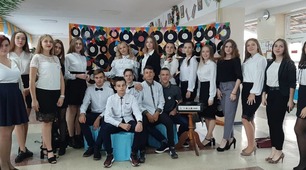 Сценарій до Дня працівника освіти