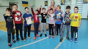 Сценарій спортивно-виховного заходу до  Дня захисника України серед учнів 3-4 класів.
