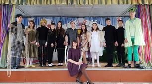Вистава до свята 8 березня «Муха-цокотуха»