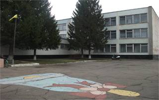 Коломацький навчально-виховний комплекс (дошкільний навчальний заклад - загальноосвітня школа І - ІІІ ступенів) імені Героя Радянського Союзу І.Є.Єгорова Коломацької районної ради Харківської області