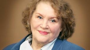 Ліна Костенко. "Страшні слова, коли вони мовчать...", "Хай буде легко. Дотиком пера..."
