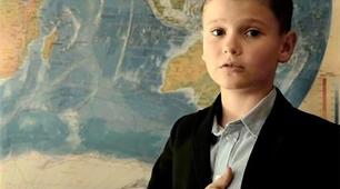 Відеоролик до вірша Юрія  Шкрумеляка "Де Україна?"