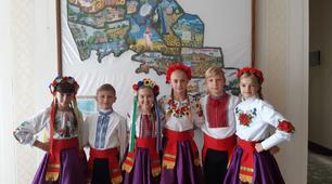 Свято. "Ти будеш жити, Україно, країна щастя і добра!"