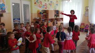 Червона казка ( заняття - гра із сенсорного виховання для дітей раннього віку )
