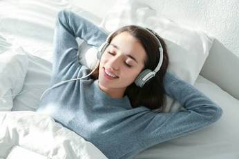 Listen To Music Stock Photos And Images - 123RF