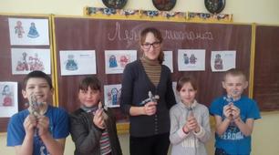 План - конспект уроку на тему "Основні способи роботи та послідовність виготовлення виробів технікою плетіння. Практична робота: Виготовлення ляльки – мотанки з ниток."