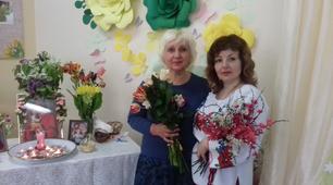 Родинне свято для батьків і дітей до Дня матері "Свято матері-свято любові."
