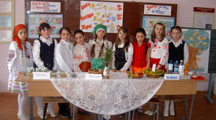 "Харчовий раціон підлітка. Вікові вимоги до харчування"